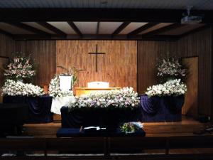 キリストの祭壇です｜「花ひこ」　（愛知県豊橋市の花キューピット加盟店 花屋）のブログ